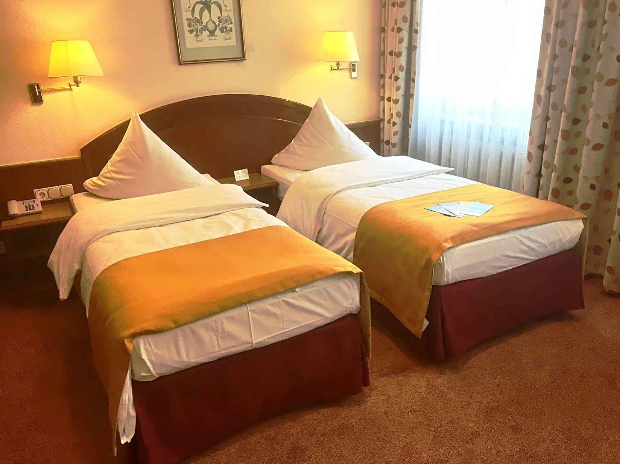 City Partner Hotel Hollaender Hof Heidelberg Ngoại thất bức ảnh